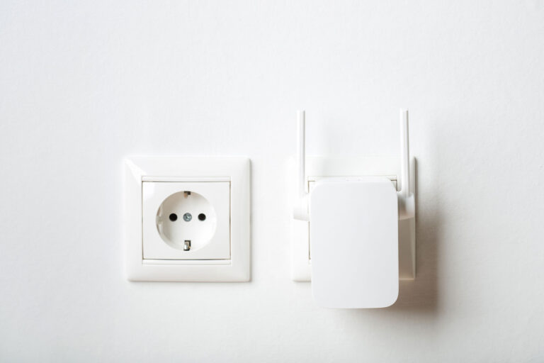 badosante-elettricista-servizio-installazione-reti-internet-e-cablaggi-3