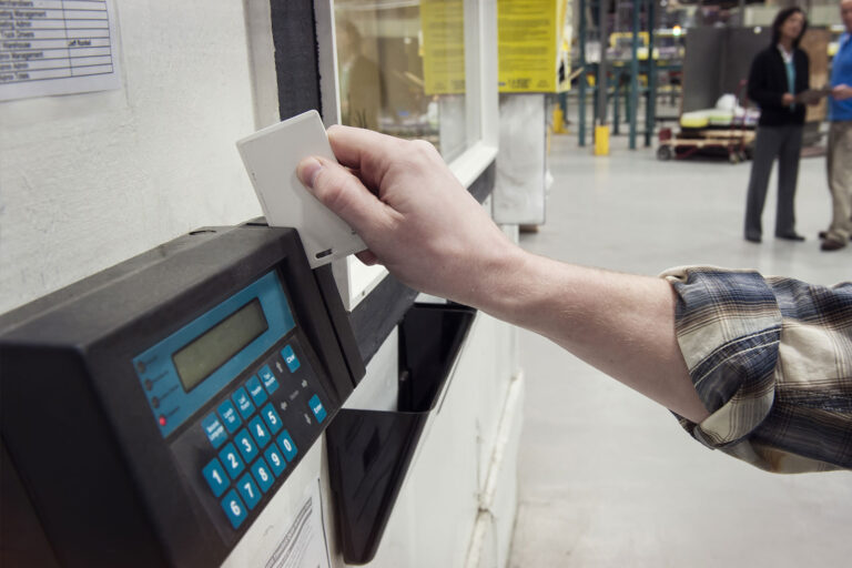 badosante-elettricista-servizio-impianto-sicurezza-4