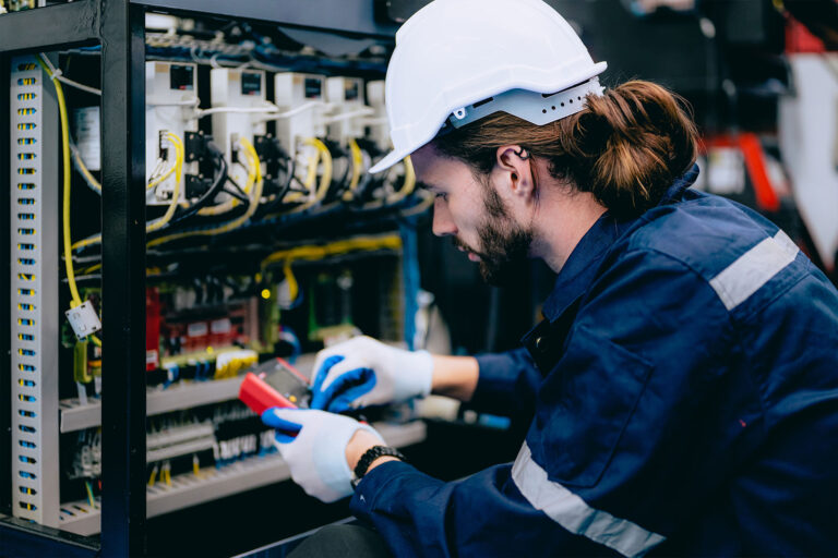 badosante-elettricista-servizio-manutenzione-3