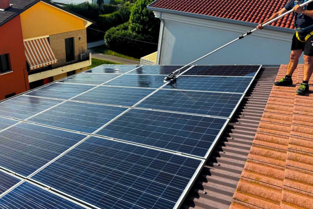 Condominio Arzergrande lavaggio manutenzione fotovoltaico Padova - Elettricista Badosante